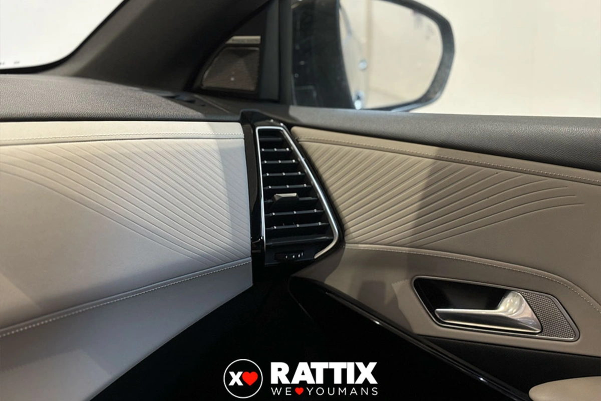 DS7  1.6 e-tense phev La Premiere 4x4 360cv auto DS7 1.6 e-tense phev La Premiere 4x4 360cv auto